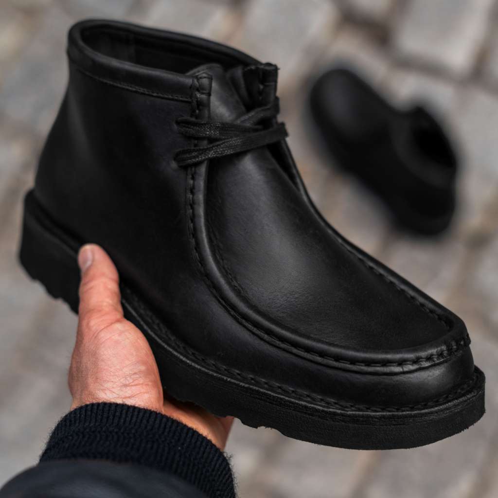 Roadrunner | Black