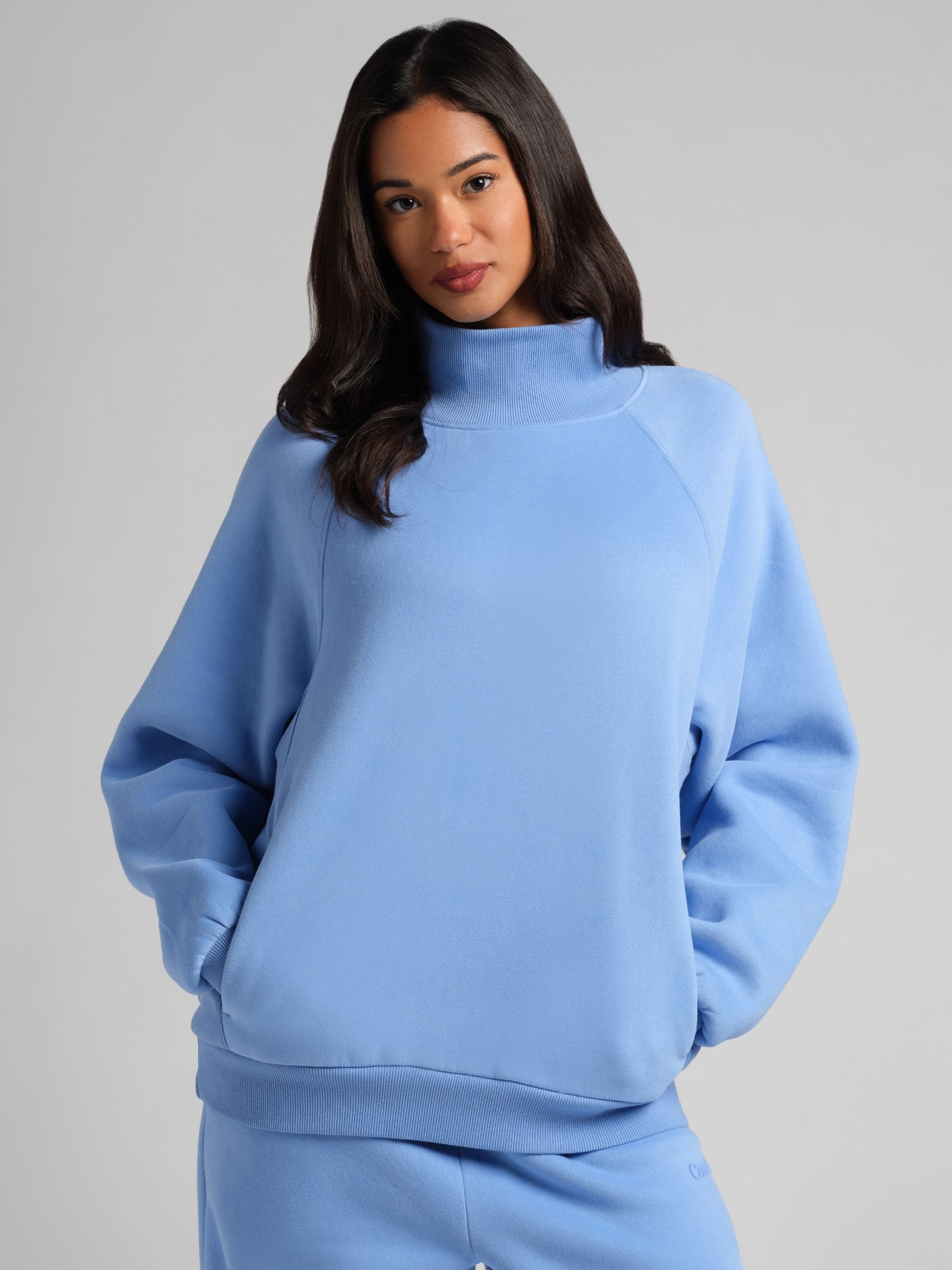 Sudadera Básica con Cuello Mock