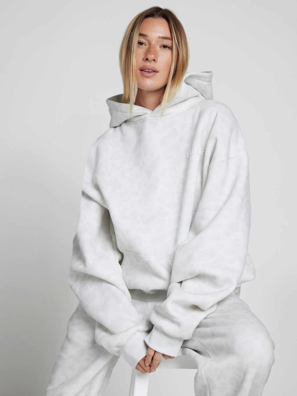 Sudadera Minimalista