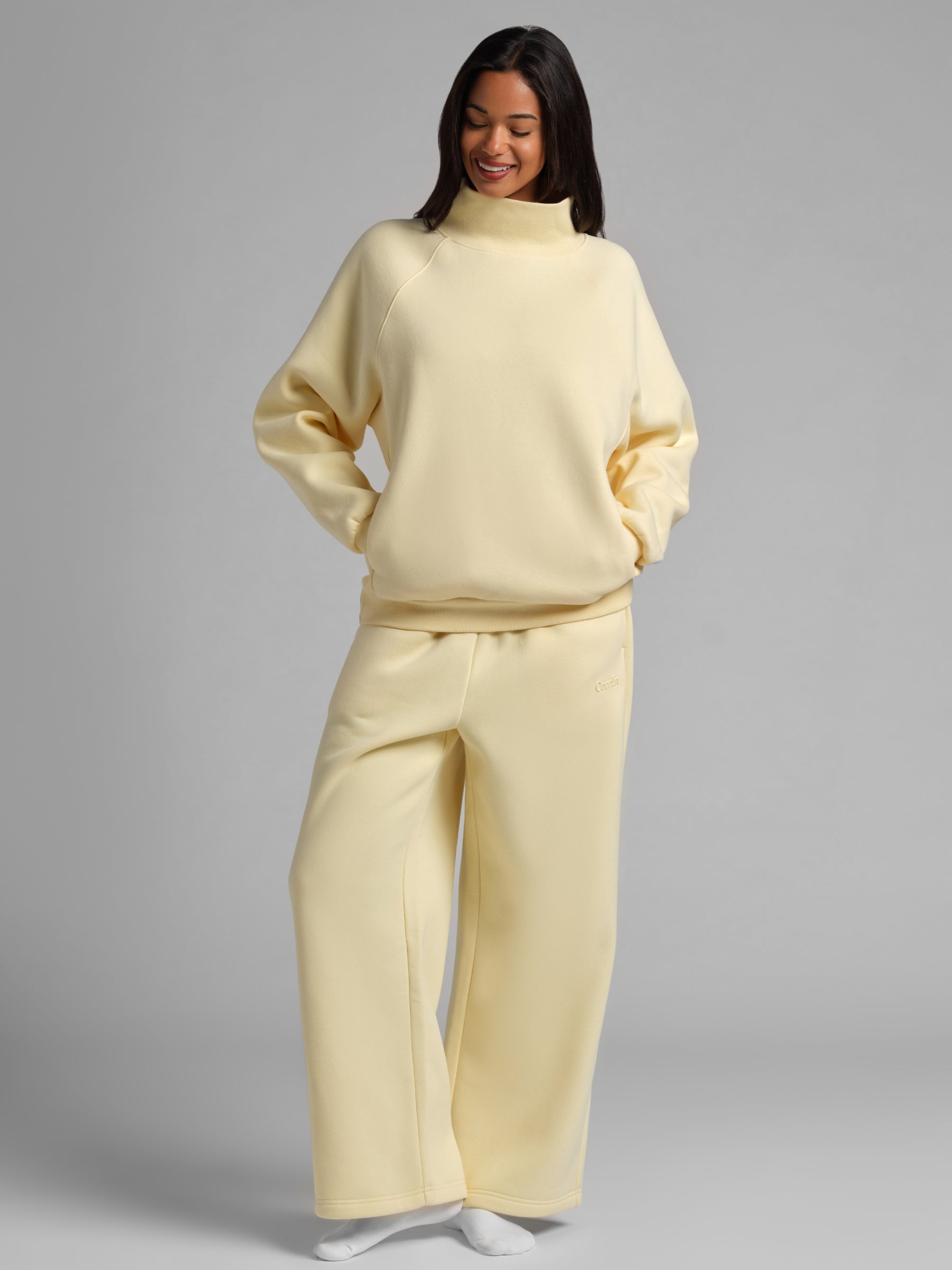 Sudadera Básica con Cuello Mock