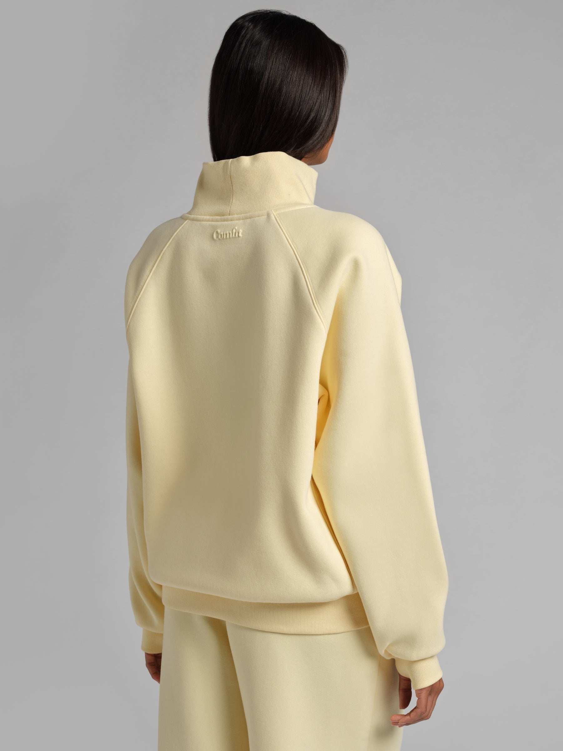 Sudadera Básica con Cuello Mock