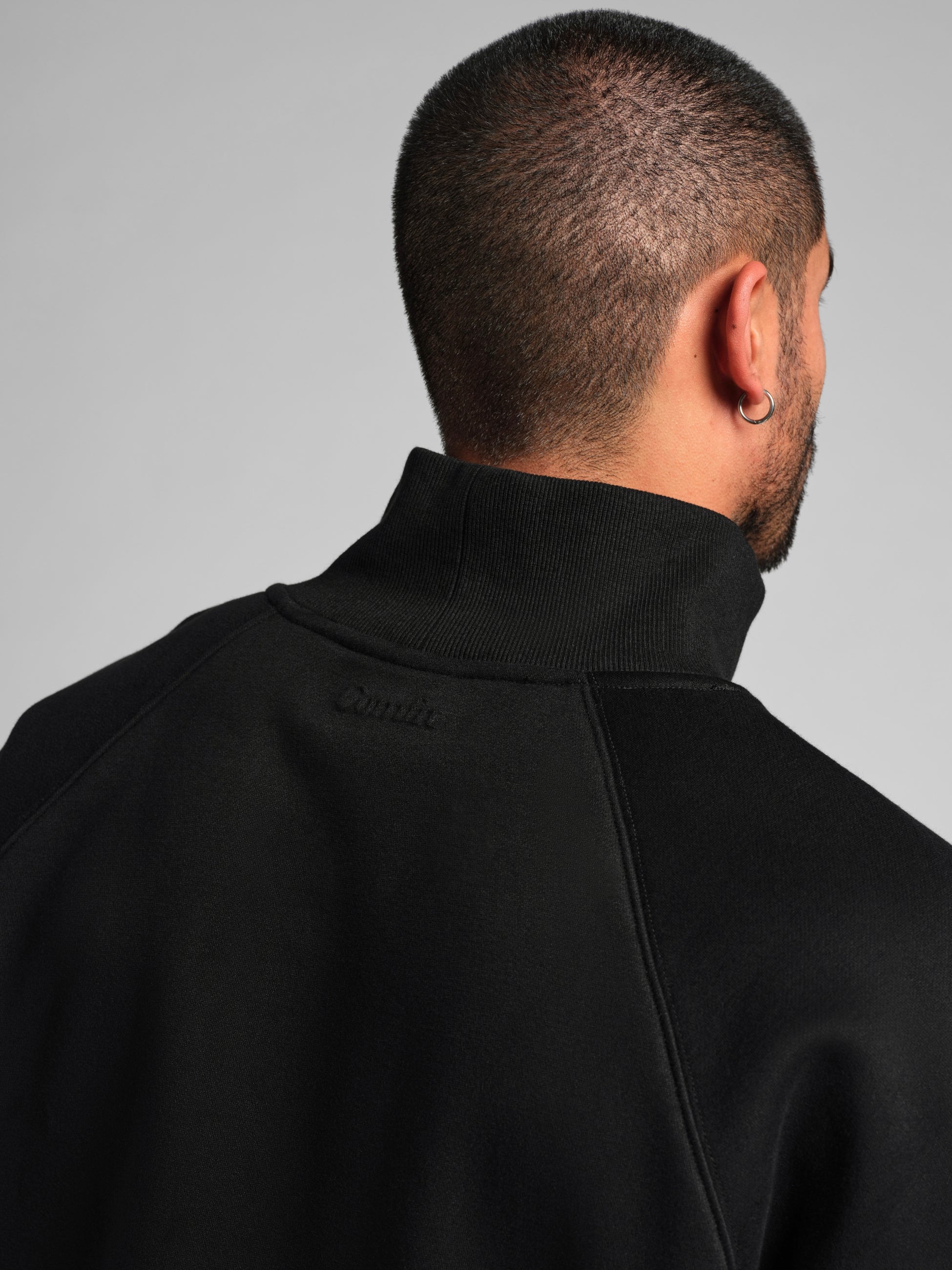Sudadera Básica con Cuello Mock