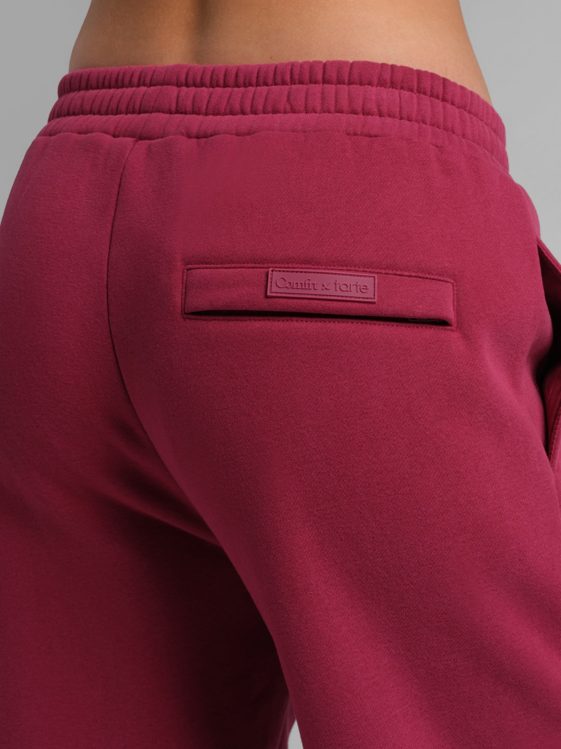 Comfrt x tarte Airplane Mode Travel Sweatpants